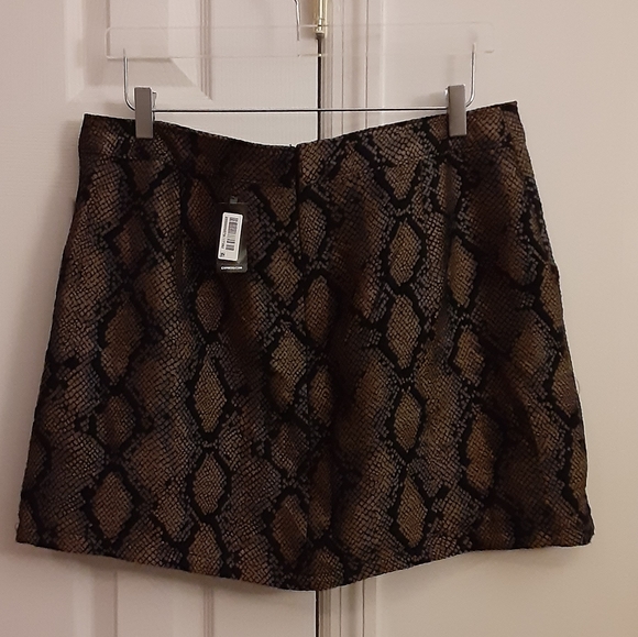 New Express jacquard snake print mini skirt - Picture 3 of 5